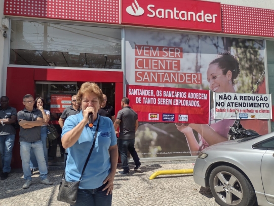 14.9 protesto santander feira 95fb0