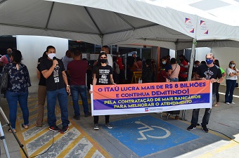 14 out protesto itau conquista c5752