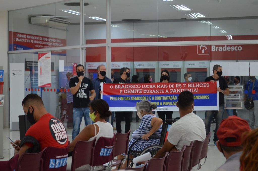 15.10 protesto bradesco conquista 7a6f2