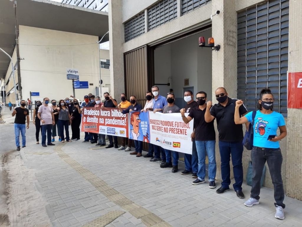 15.10 protesto bradesco salvador 3 101b1