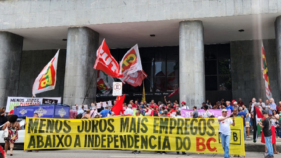 2023 ato contra os juros altos 7e151