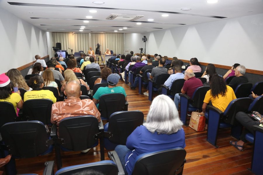 17.12 seminario Iapaz d380b