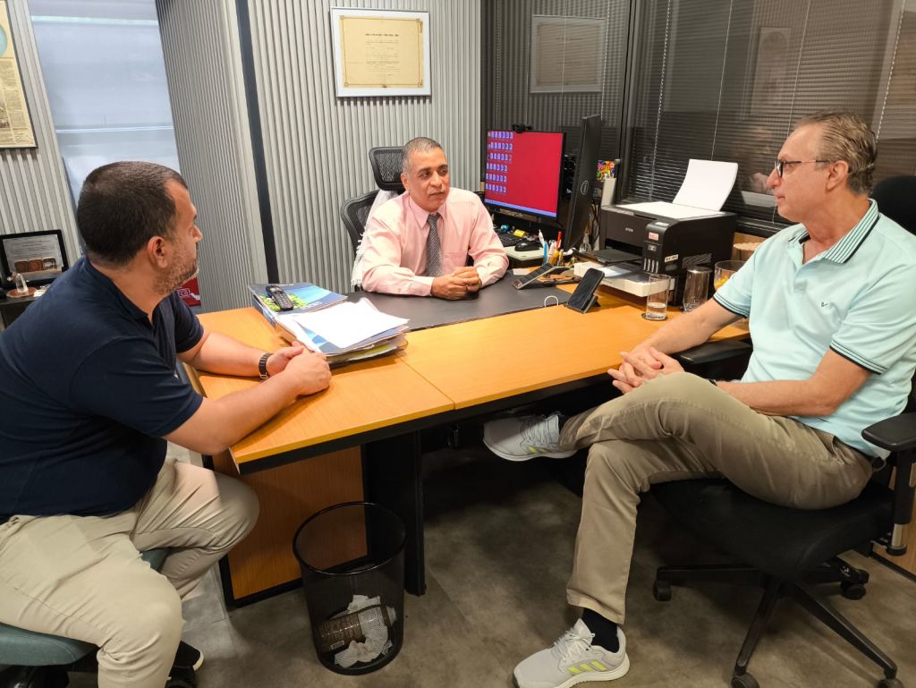 15.10 visita seeb brasilia 697ae