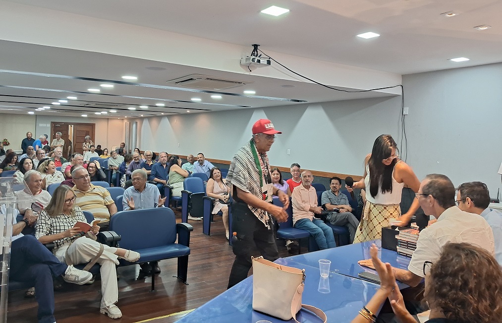 23.9.25 lancamento livro emanoel 4 b662f