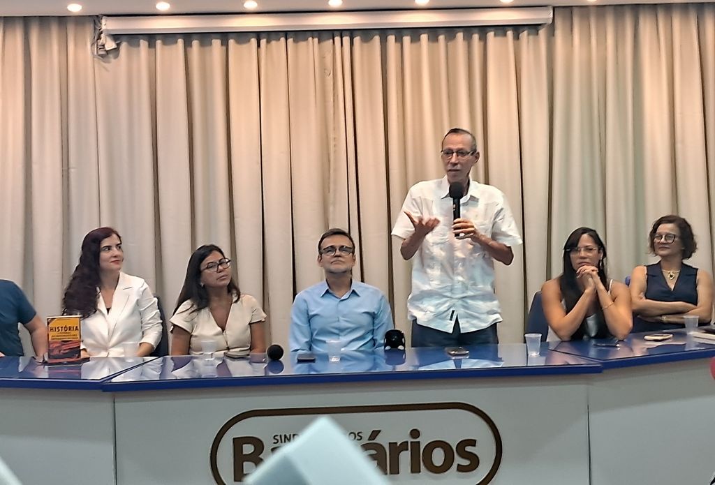 23.9.25 lancamento livro emanoel 7 cbb79