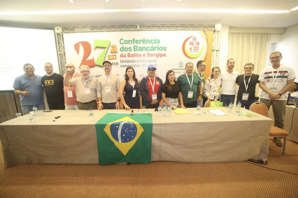 27 conferencia mesa e518c