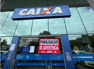 20.8 paralisacao caixa feira 47e34
