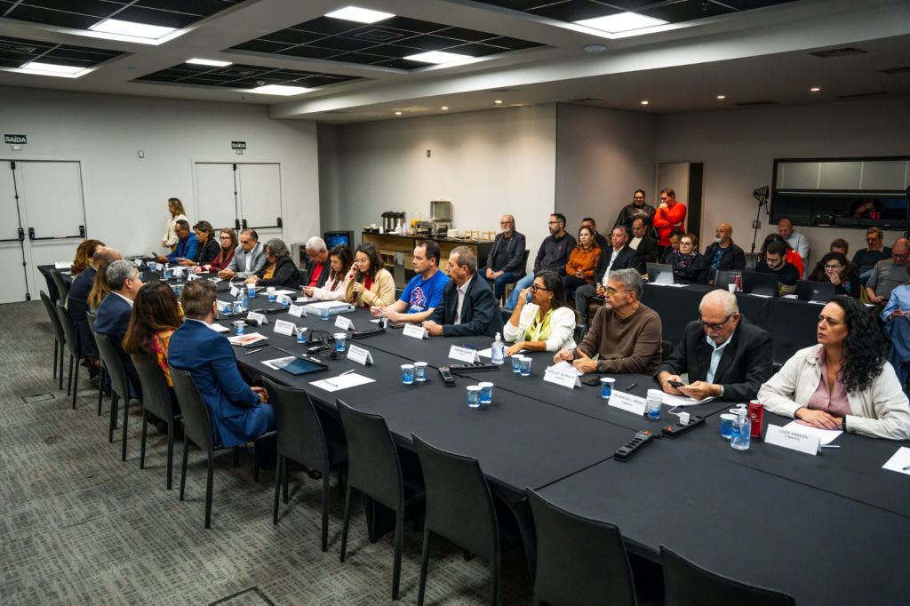 25.8.26 10 negociacao fenaban 30719