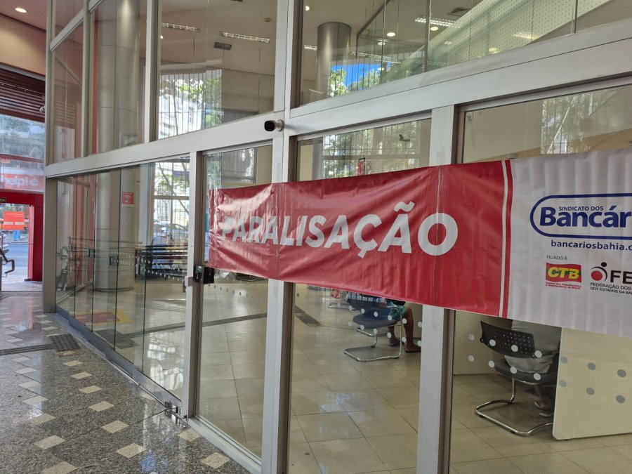 28.7.26 paralisacao santander 0e8cd