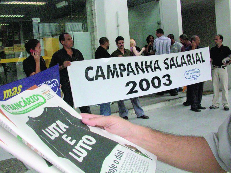 Luta é luto 2003MP