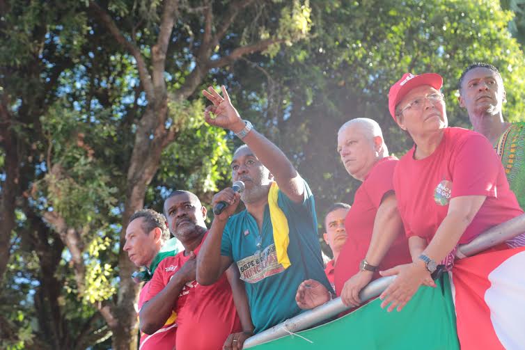 ato contra o golpe aurino