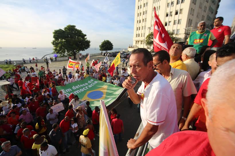 ato em defesa da democracia emanoel