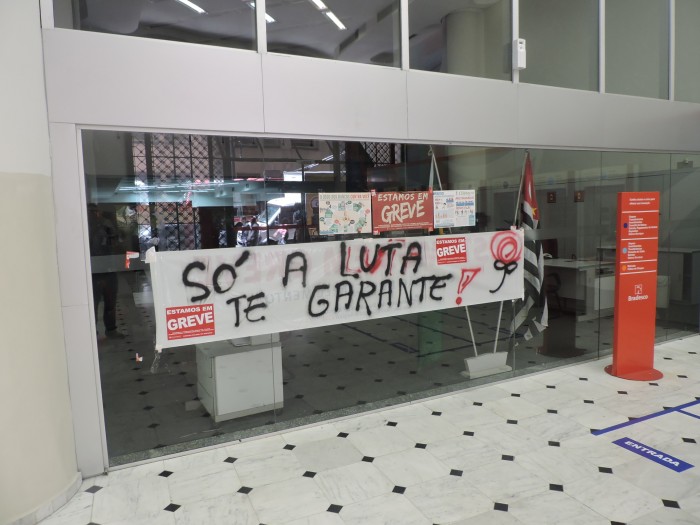 greve atinge 13398 agencias 621cf