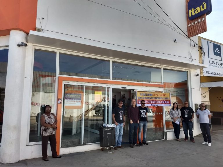 itau fechado em conquista 2019 4c034
