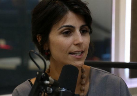 manuela davila 1fe9a