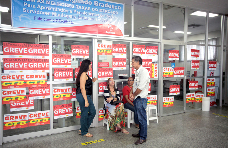 Greve Bradesco foto Manoel Porto