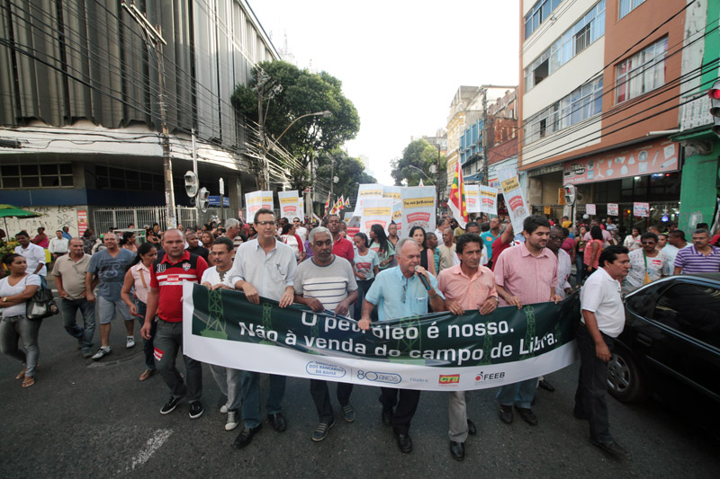 Passeata Petroleo MP