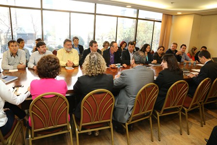 negociacao-emprego-2014