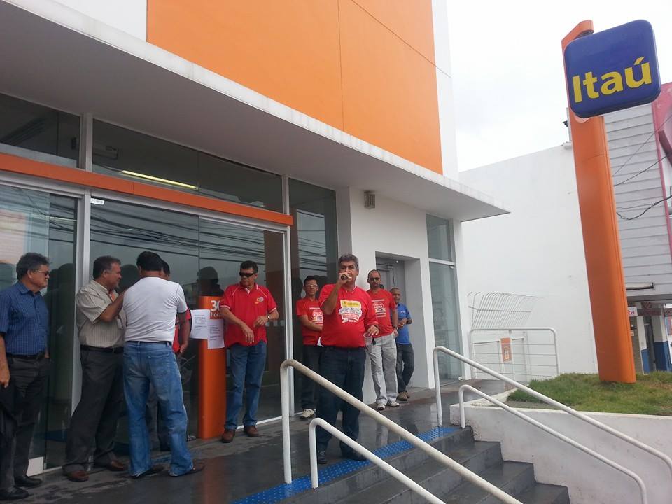 itau feira 2015