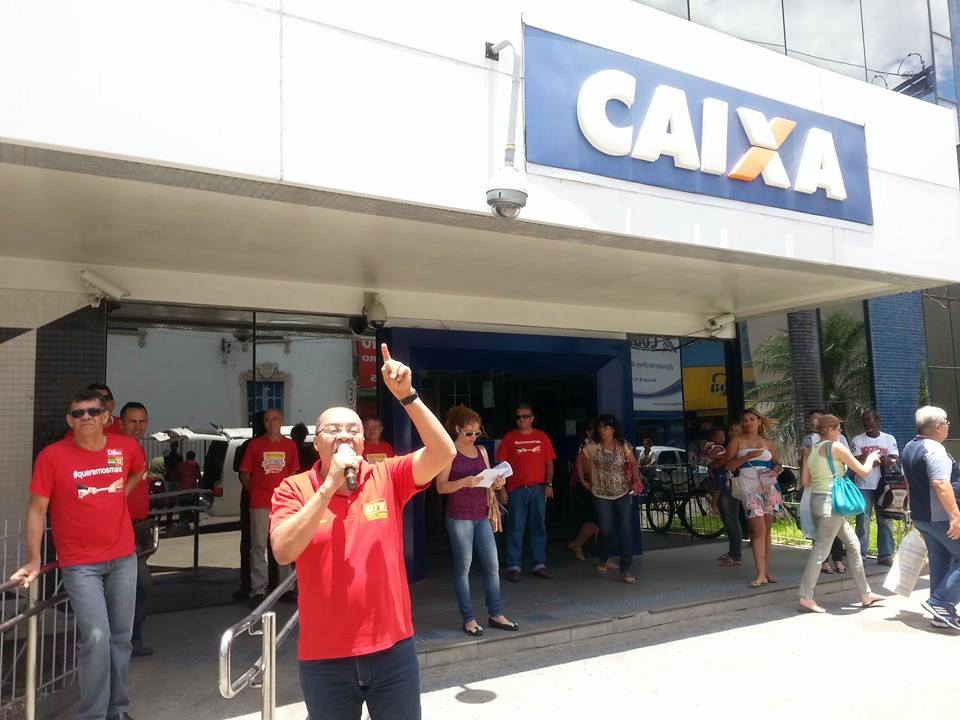 manifestacao caixa feira 2015