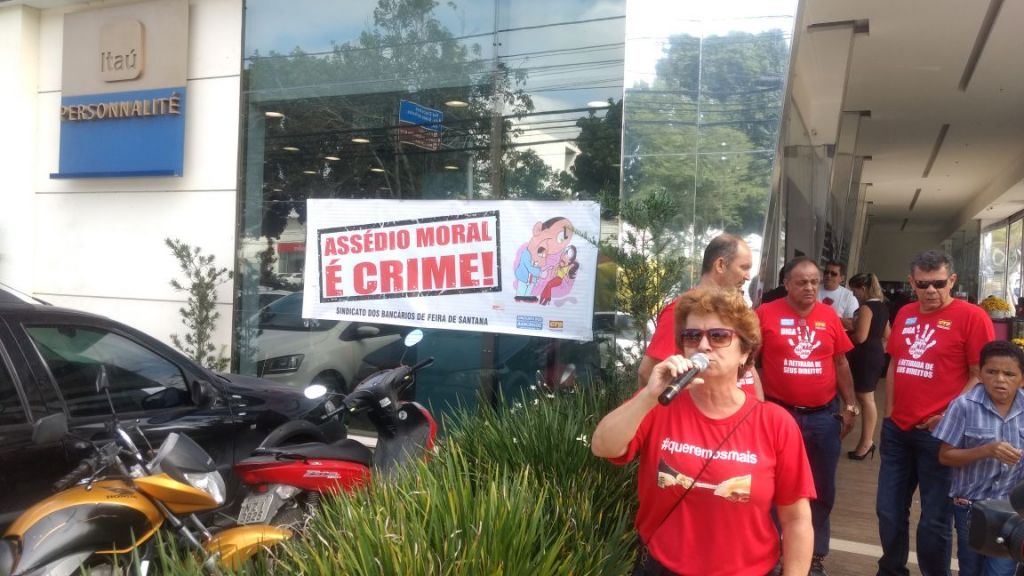 protesto itau feira 1 a176c