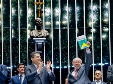 Com Lula, Congresso promulga o fim da escala 6x1 16.10 fim da joranda 6x1 lula 4b6c8