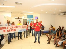 Sindicatos percorrem as agências mobilizando a categoria 22.7 ato agencias sbba 2 3cef1