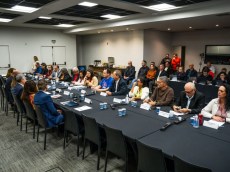 Fenaban apresenta proposta com perda salarial e de direitos. Comando rejeita 25.8.26 10 negociacao fenaban 30719