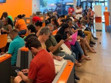 Sindban cobra negociação e denuncia impactos do fechamento de agência do Itaú itau 7689 camacari 2 db86f