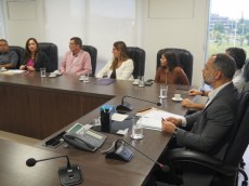 Federação e Sindicato denunciam Itaú na Setre por práticas que agravam adoecimento de bancários na Bahia itausetre b9afc